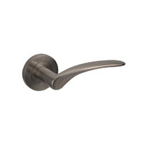 APOLLO DOOR HANDLE LEVER ON ROUND ROSE