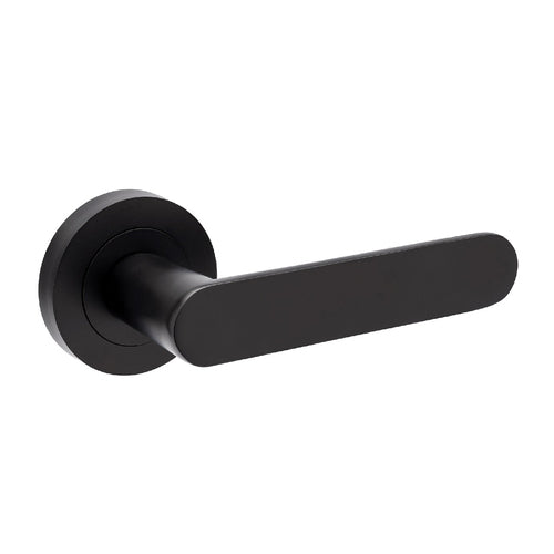 DUKE DOOR LEVER HANDLE ON ROUND ROSE MATT BLACK