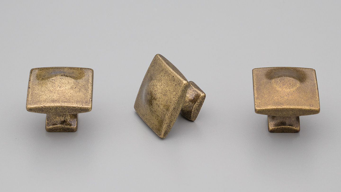 Hampton Square Cabinet Knobs