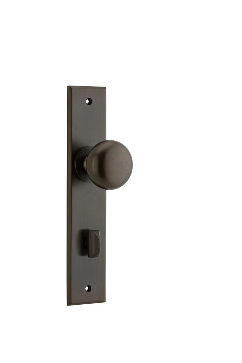 Cambridge Knob on Chamfered Backplate
